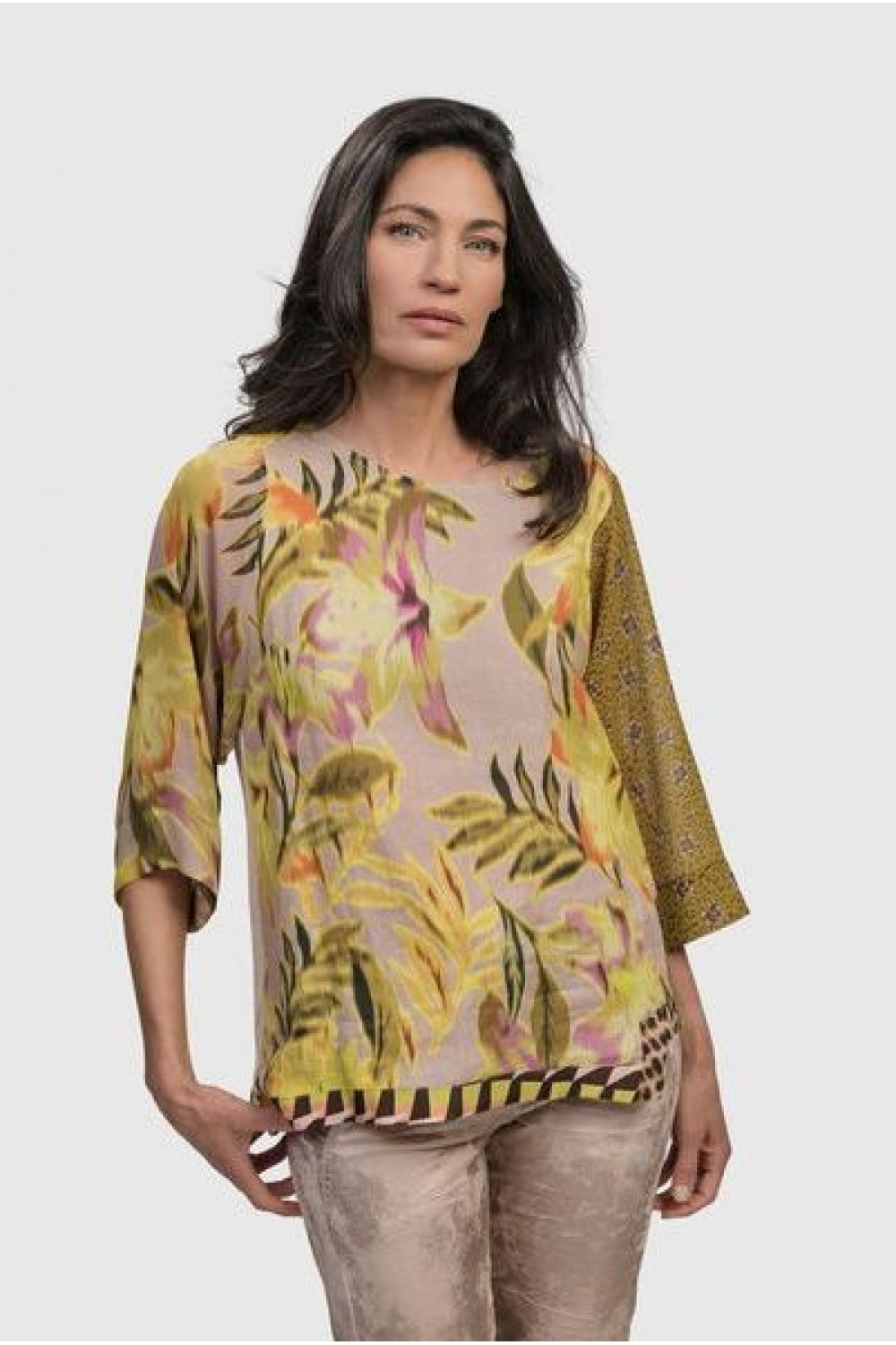 ALEMBIKA TROPICAL PRINT TOP LILY