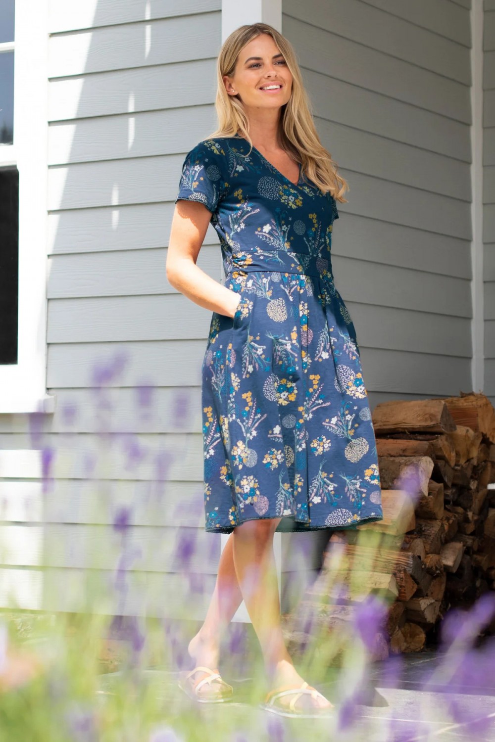 BRAKEBURN BURSTING BLOOMS WRAP DRESS NAVY