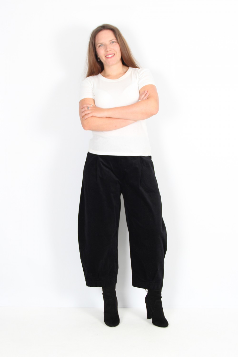 Mama B Bianco V Needlecord Trouser Nero