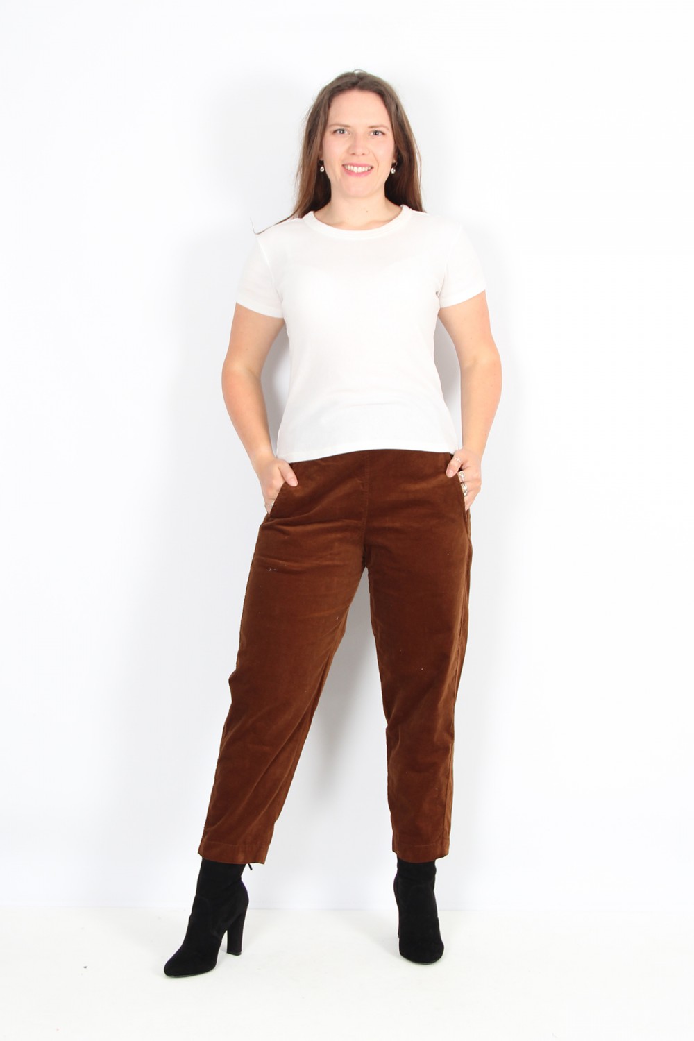 Mama B Terra V Needlecord Pant Cannella