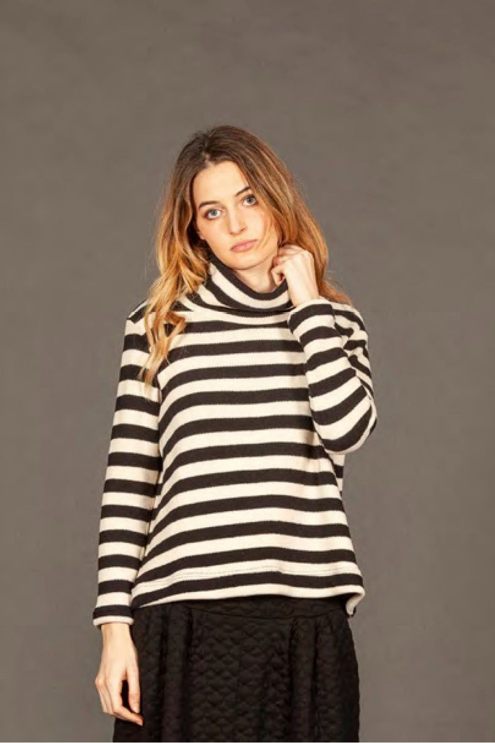 Mama B Musei U Stripe Knit Nero