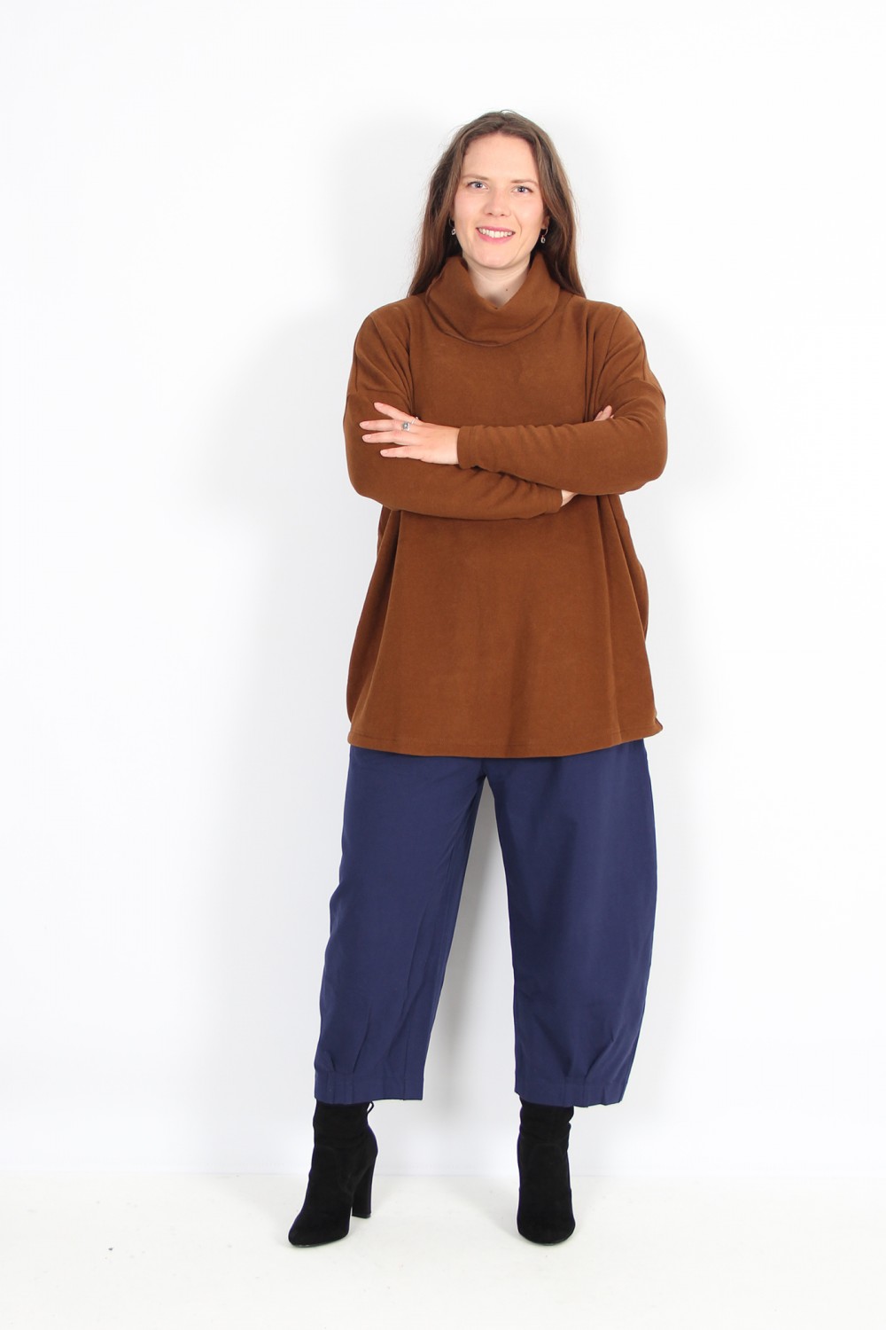 Mama B Bill U Roll Neck Top Cannella