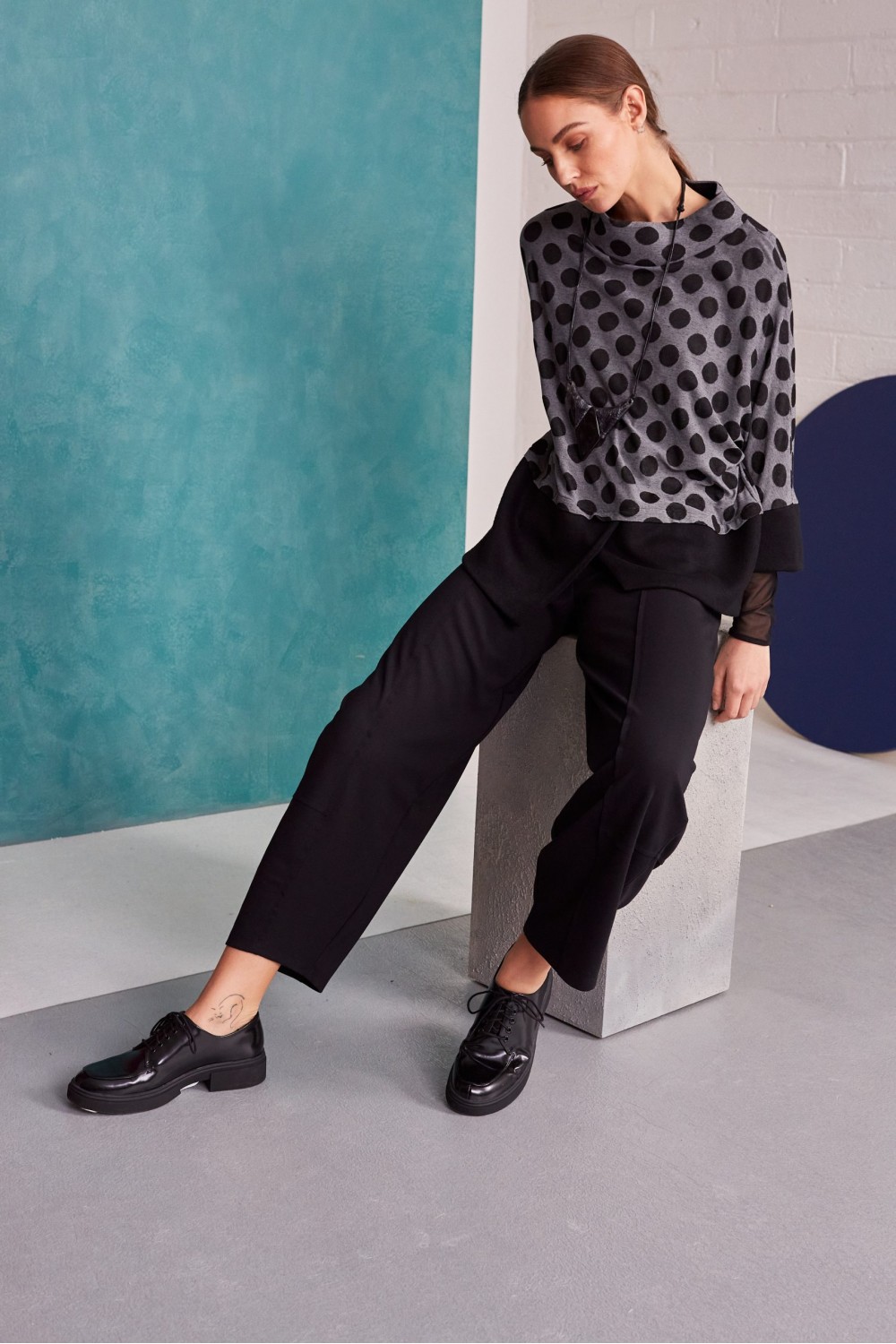 Naya Jersey Trouser With Seam Detail Black