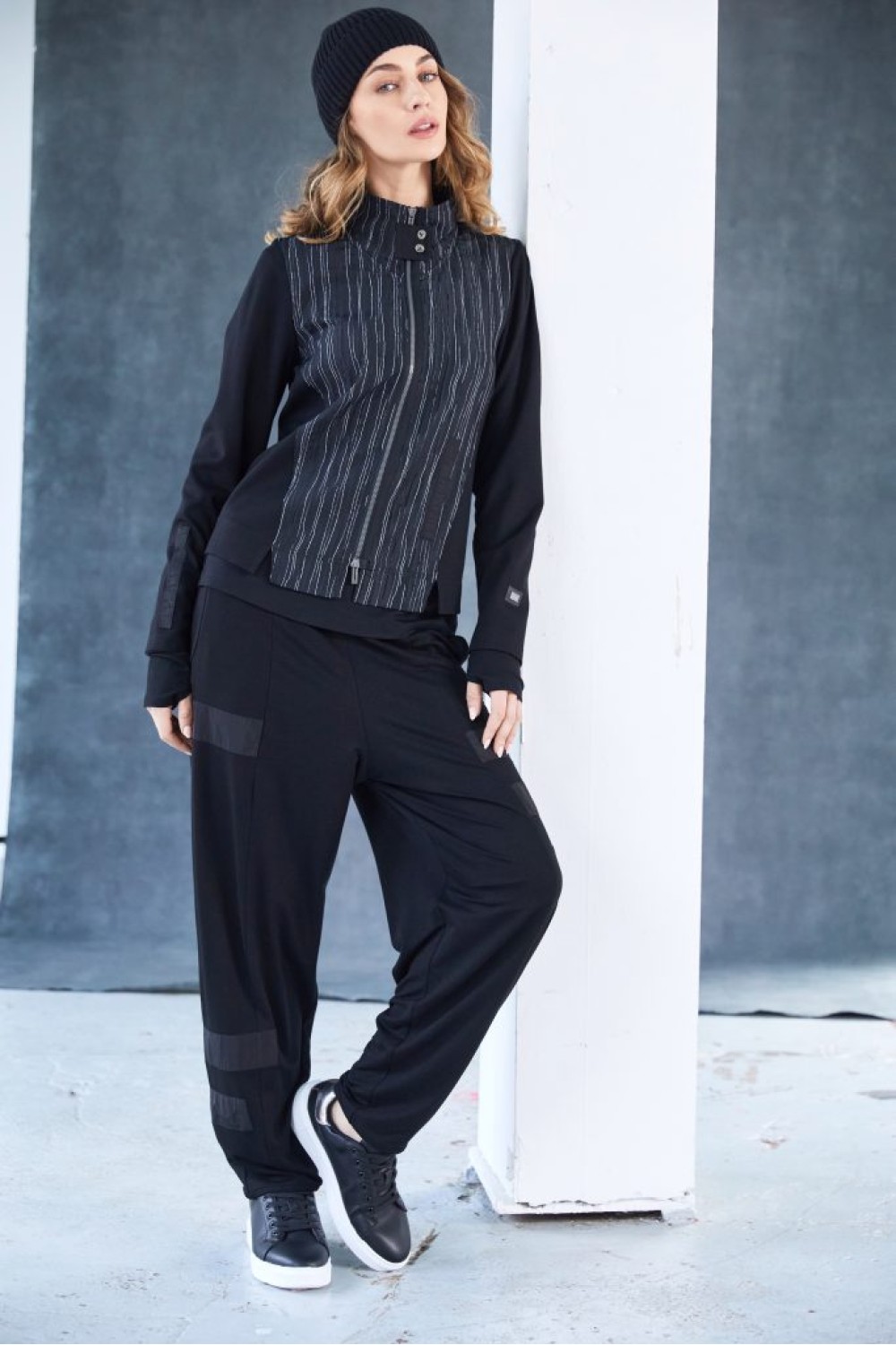 NAYA Pull Up Trouser With Contrast Vertical Bands And Side Pocket Black