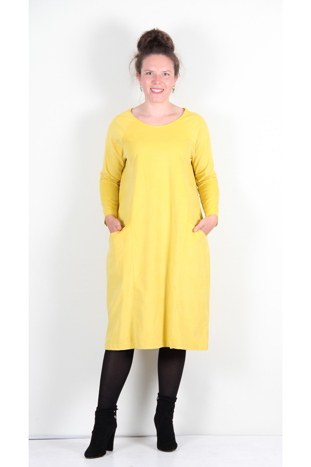 Neirami Needle Cord Pocket Dress Lemon