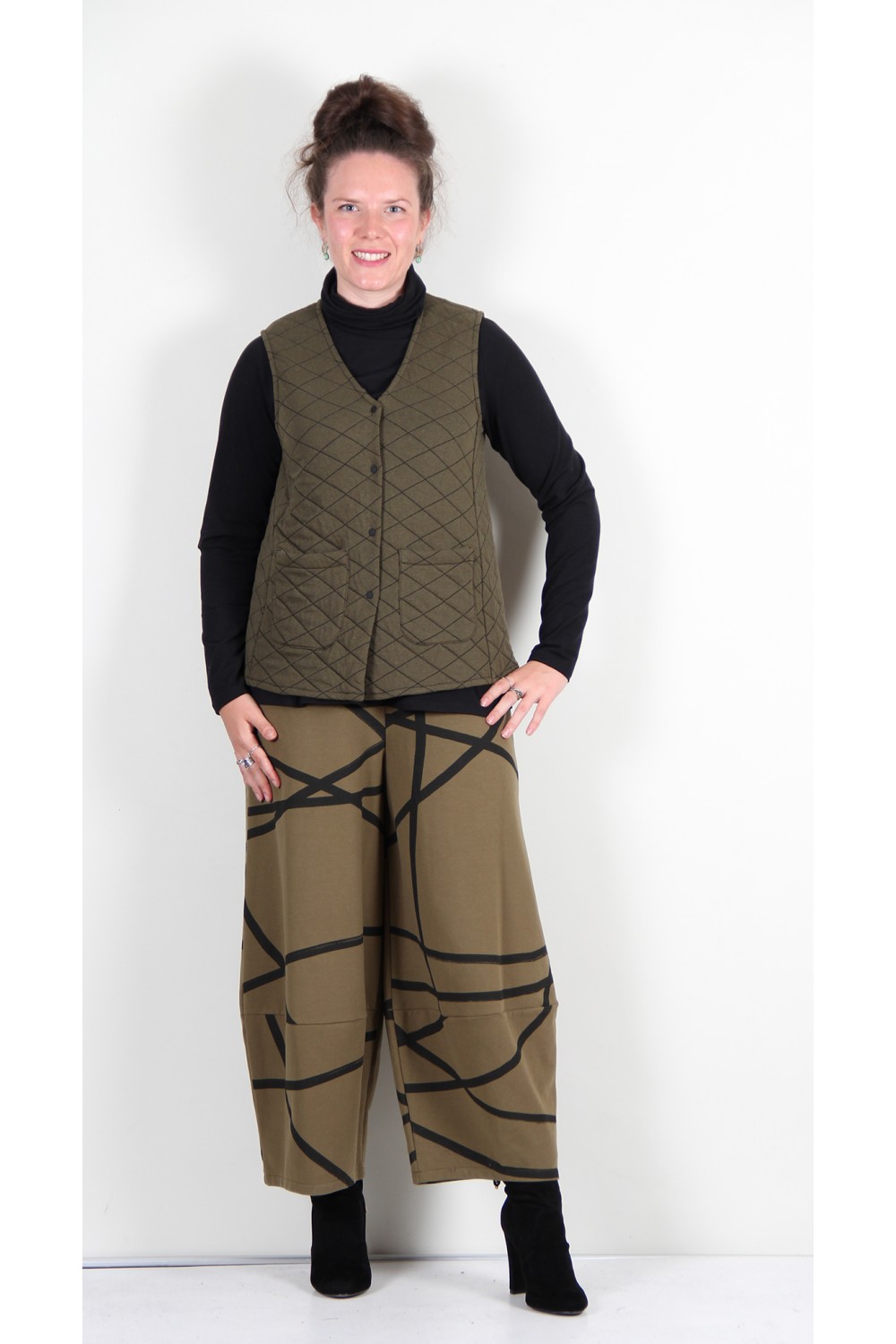 Neirami Quilted Vest Moss