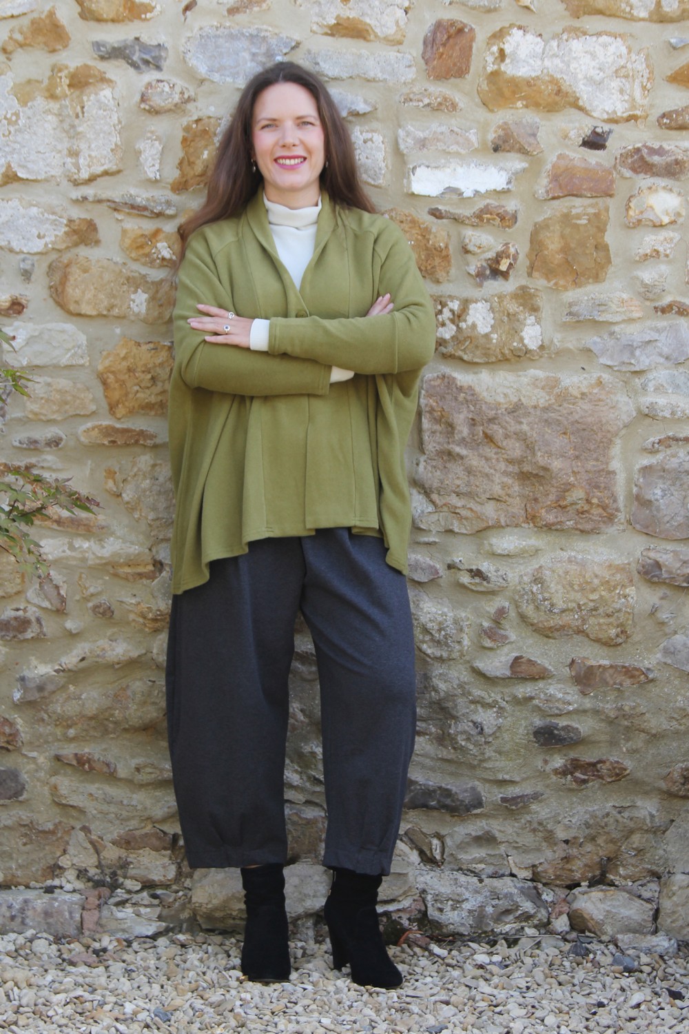 Neirami Oversized One Button Fleece Knit Cardi Olive
