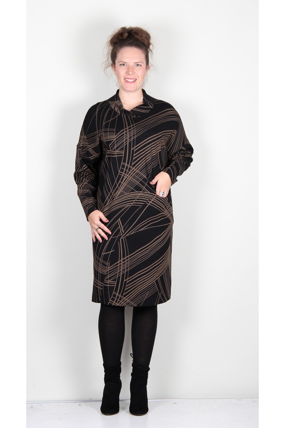 Q-Neel Chimney Collar Jersey Dress Black