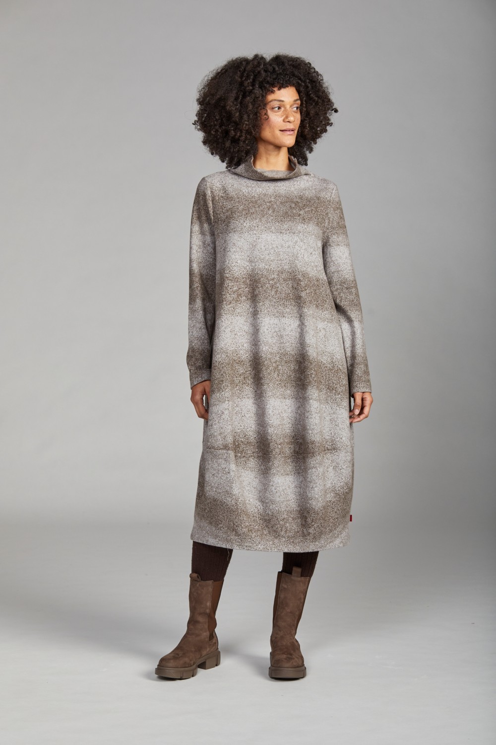Vetono Winter Bubble Dress Truffle