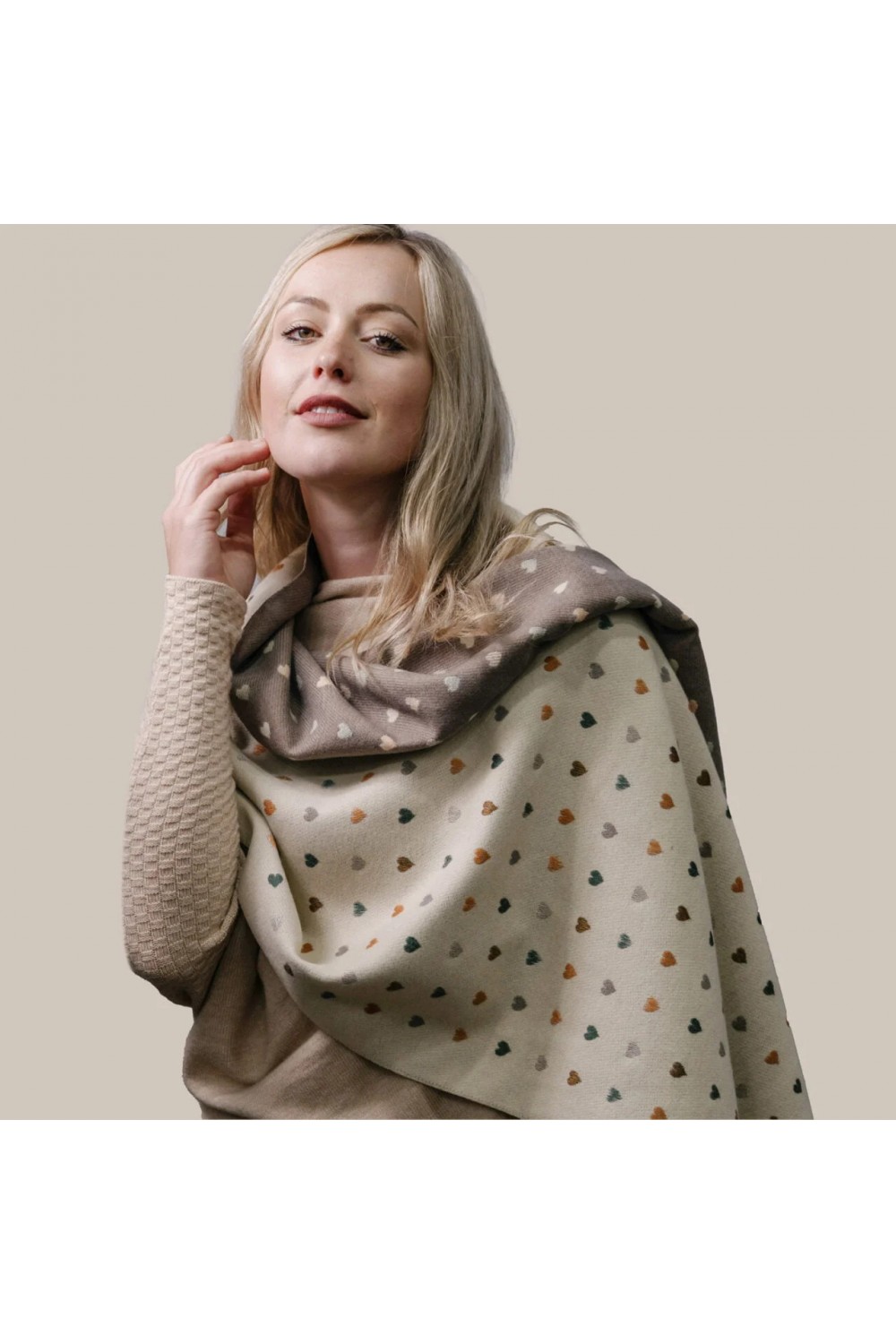 Zelly Reversible Multi Hearts Luxury Wrap Cream
